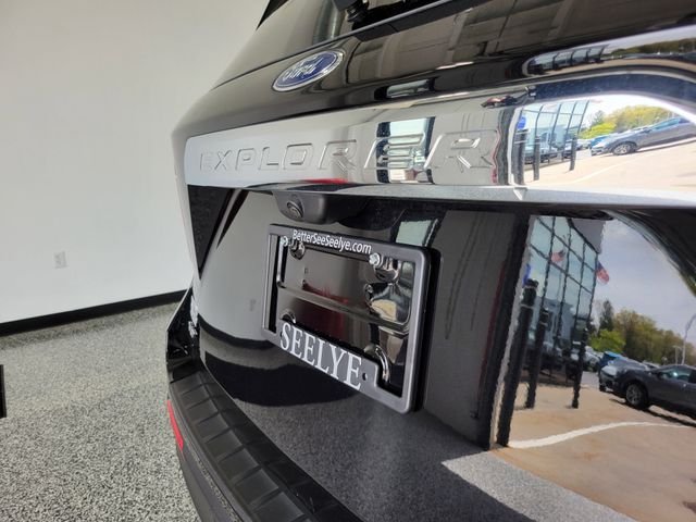 Certified Used 2023 Black Ford XLT image 28