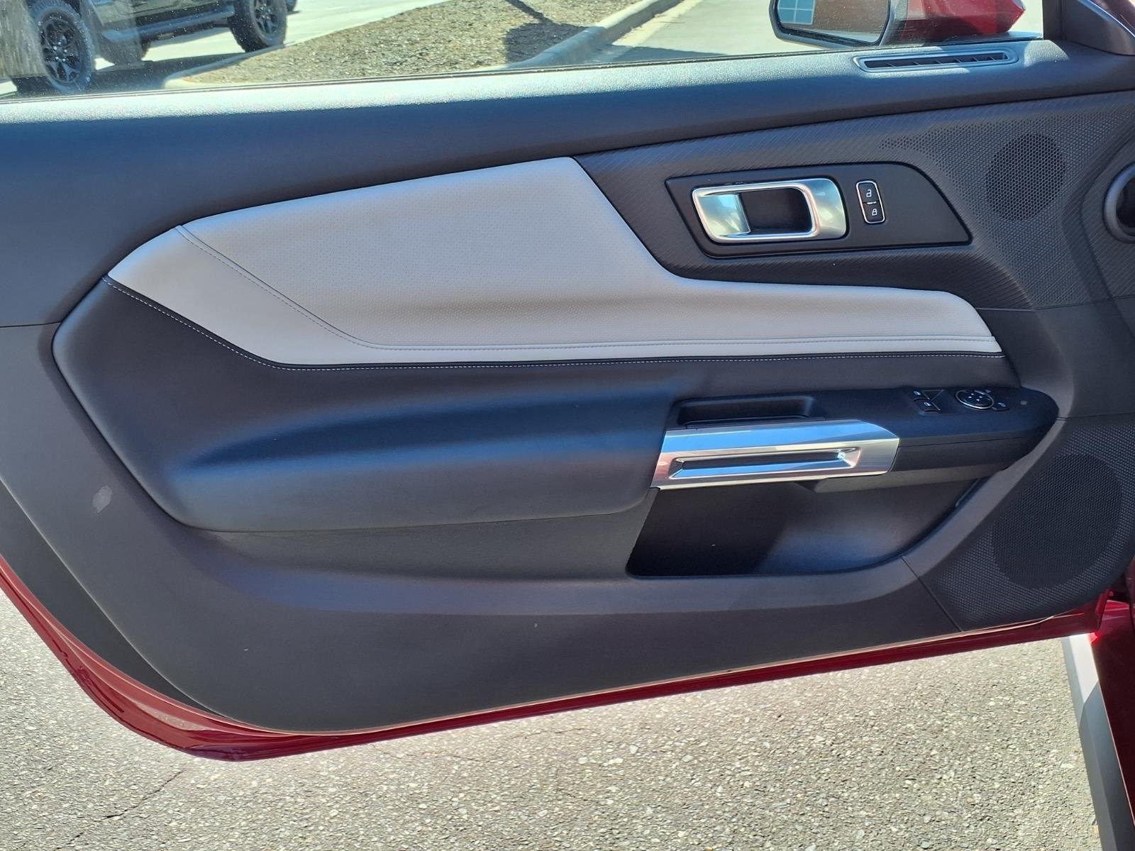 Used 2024 Rapid Red Metallic Tinted Clearcoat Ford GT Premium image 30