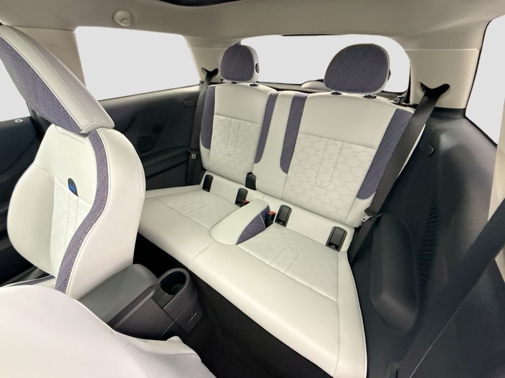 2025 MINI Hardtop 2 Door S - Photo 22