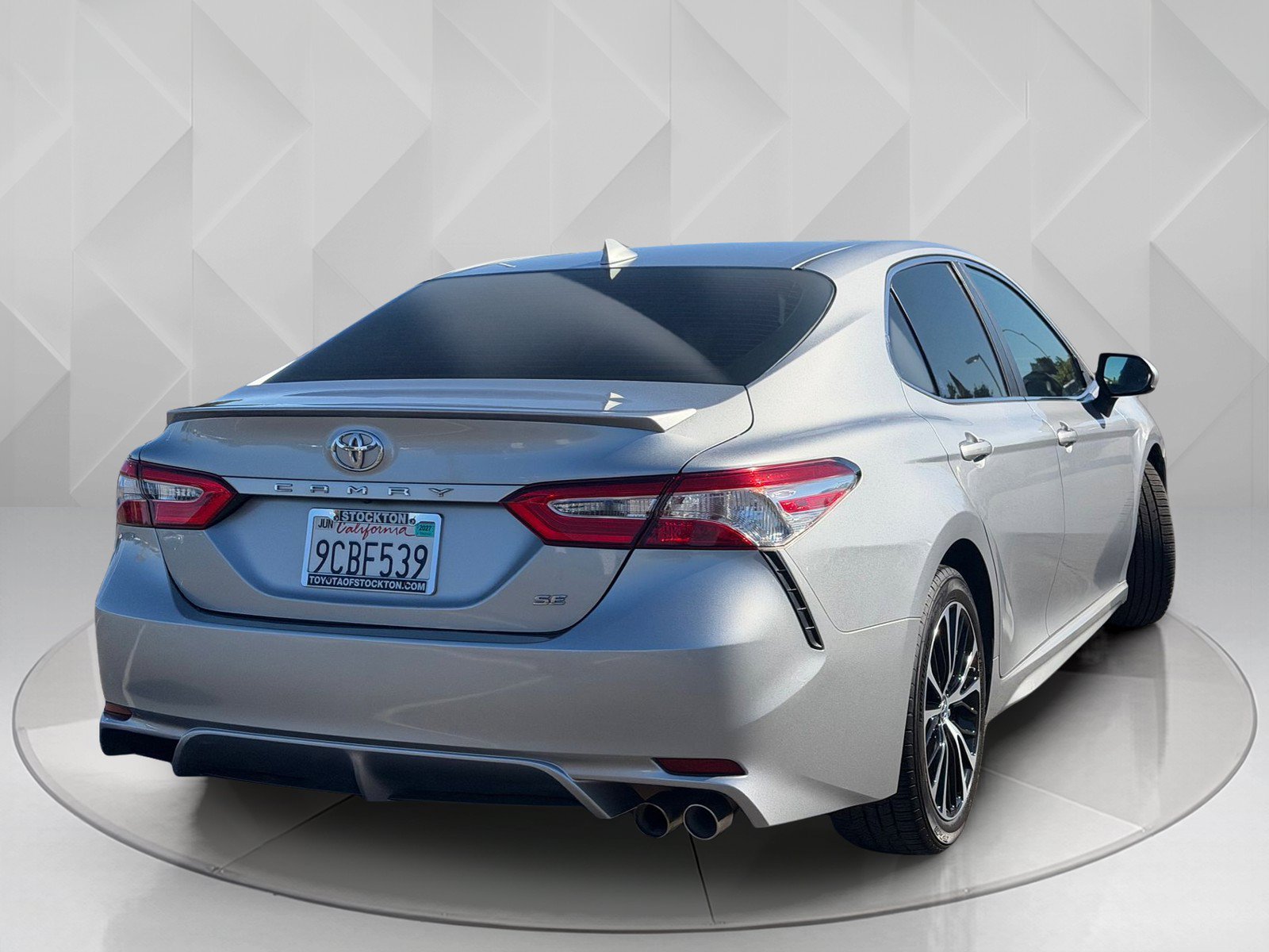 Used 2020 Celestial Silver Metallic Toyota SE image 8