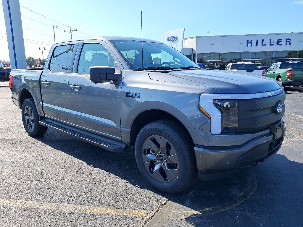 New 2025 Carbonized Gray Metallic Ford Flash™ image 2