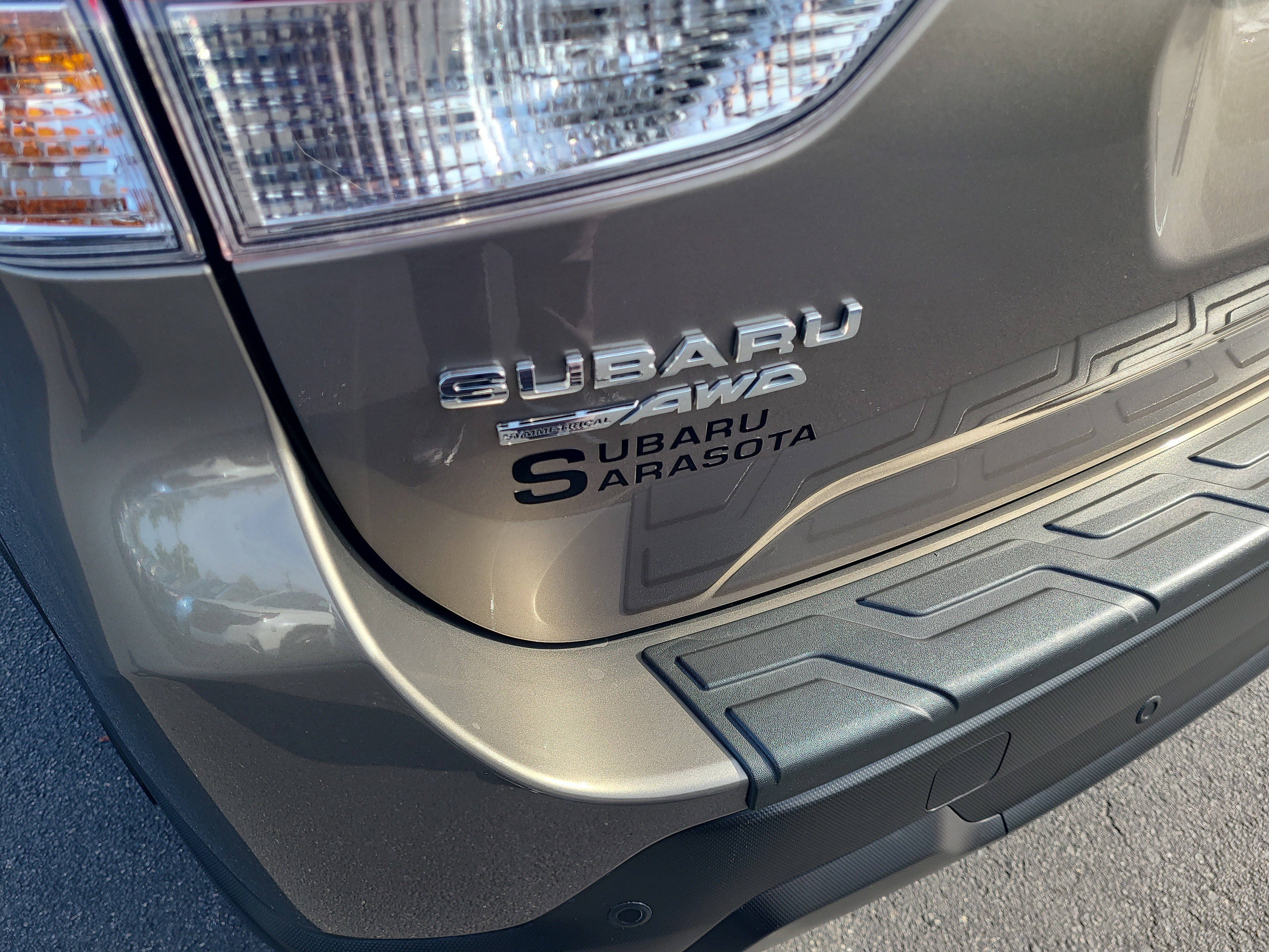 Used 2021 Sepia Bronze Metallic Subaru Limited image 11