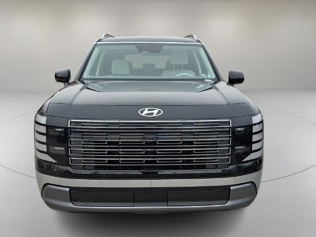 New 2026 Black Hyundai SEL image 2