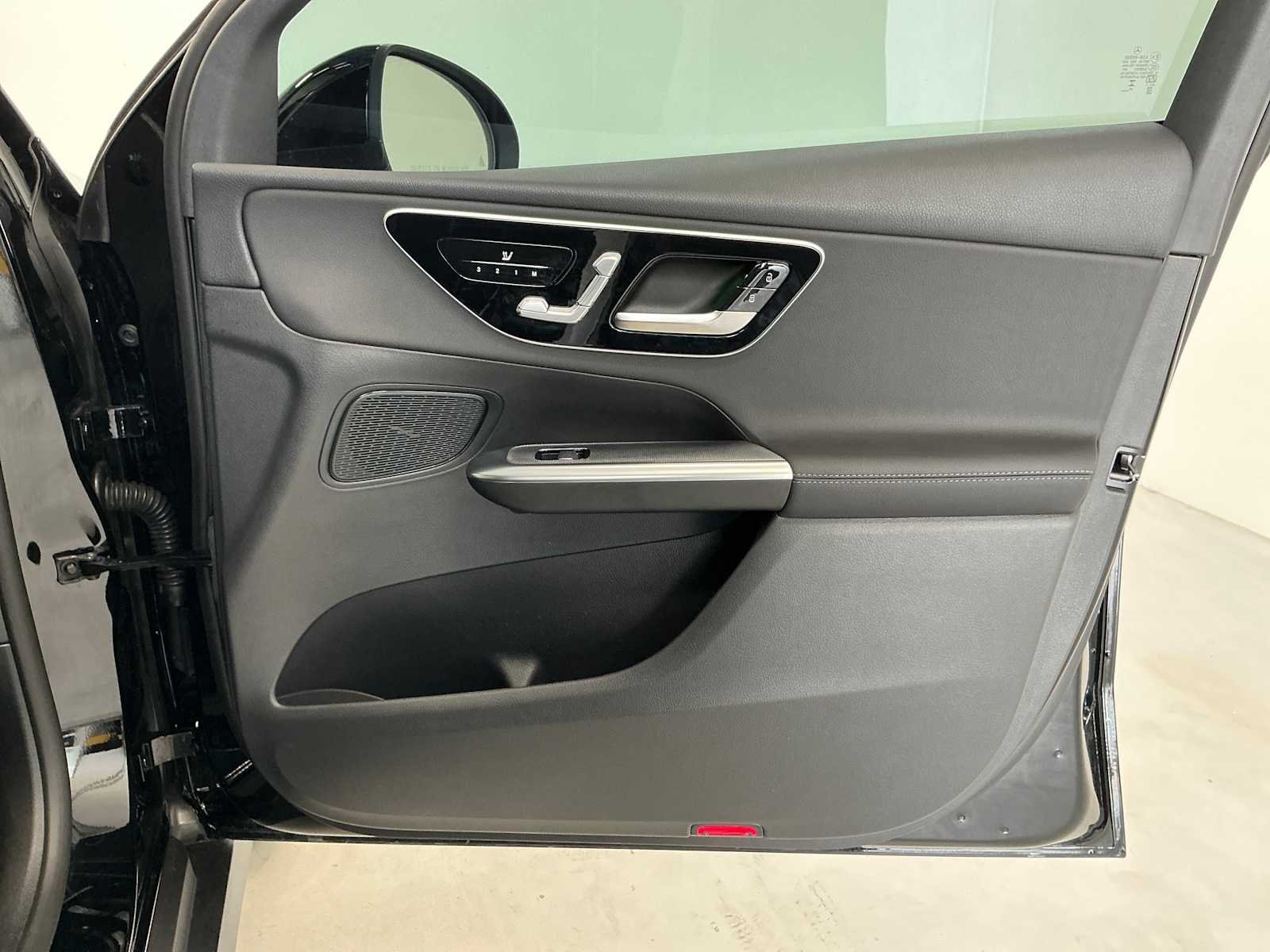 Certified Used 2026 Black Mercedes-Benz GLC 300 image 23