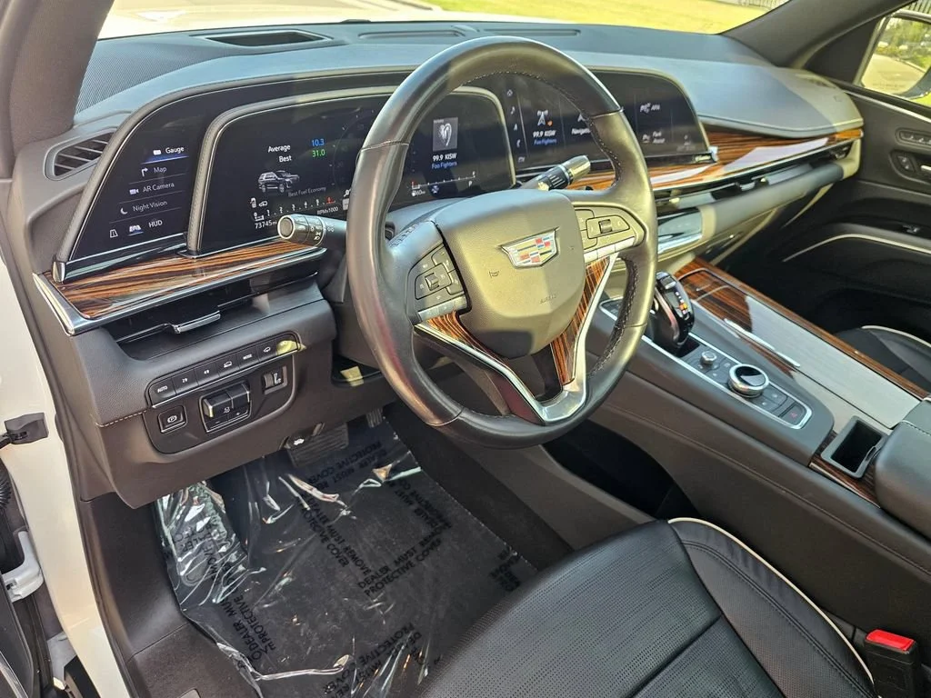 Used 2021 CRYSTAL WHITE TRICOAT Cadillac Premium Luxury image 22