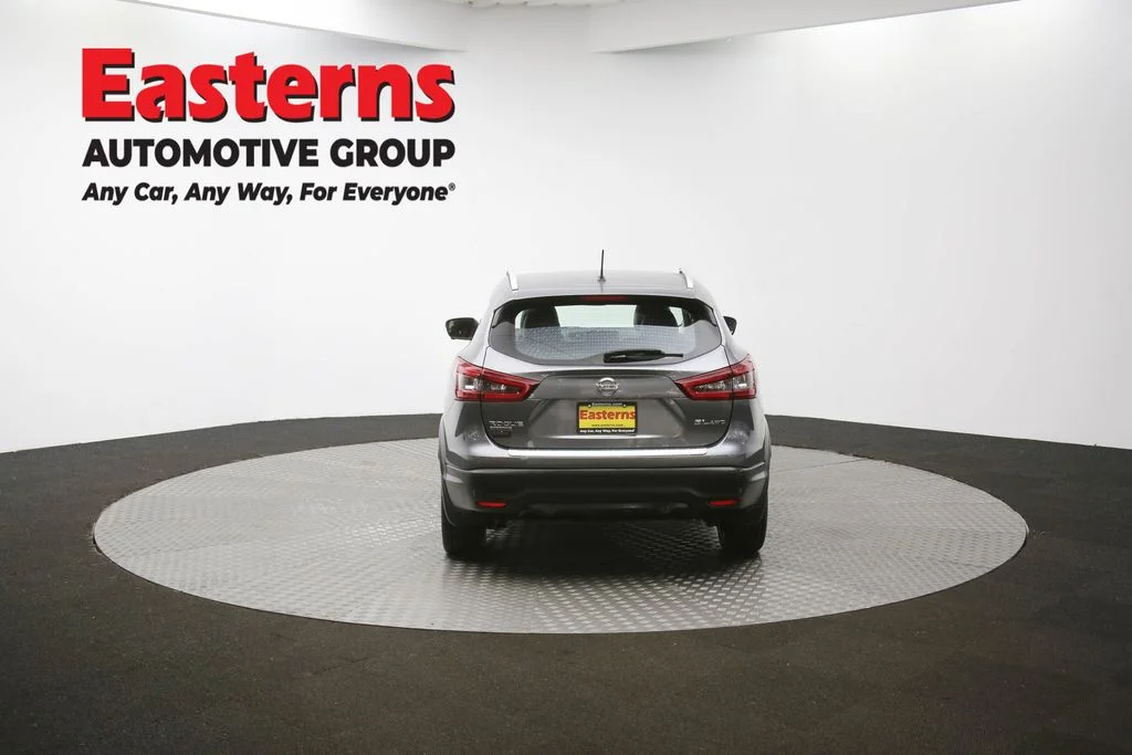 Used 2020 Gray Nissan SL image 40