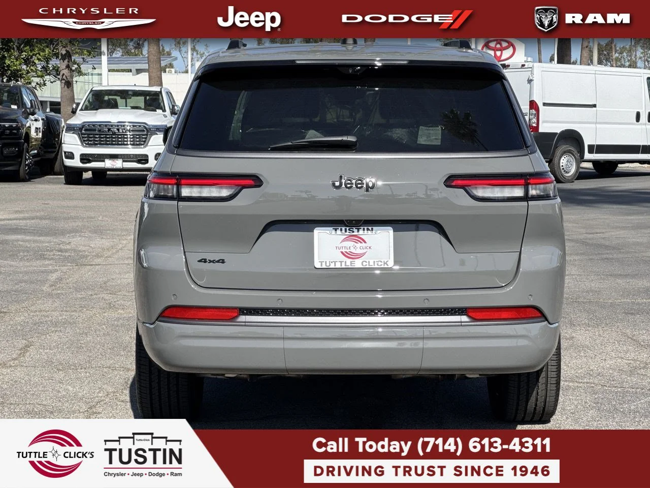 New 2027 Sting-Gray Clear-Coat Paint Jeep Limited Reserve image 11