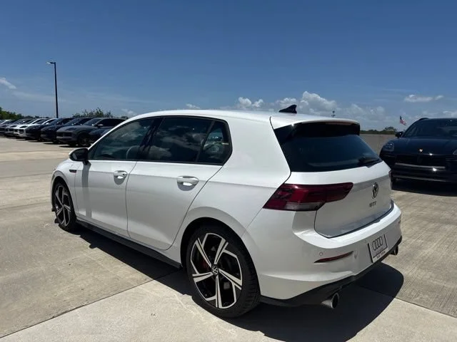 Used 2024 Opal White Volkswagen SE image 5