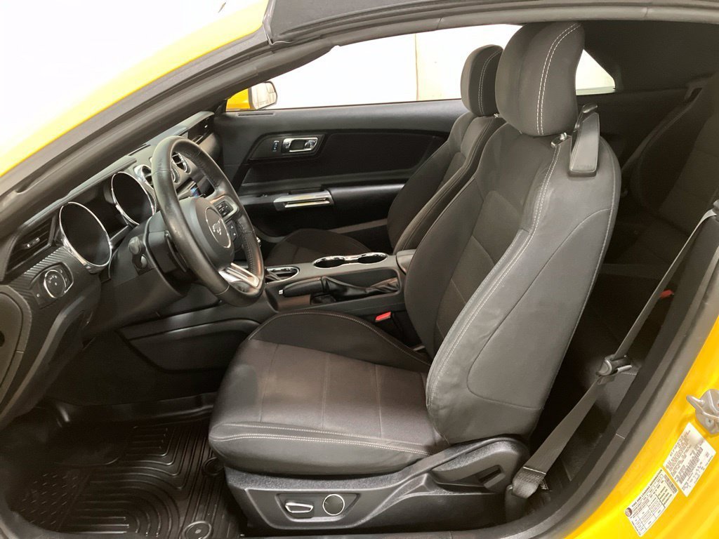 Used 2016 Yellow Ford V6 image 9