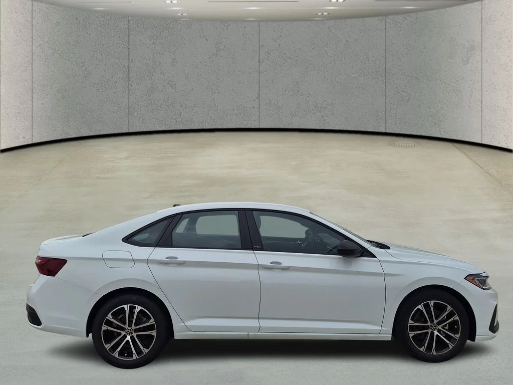 New 2026 White Volkswagen 1.5T Sport image 6