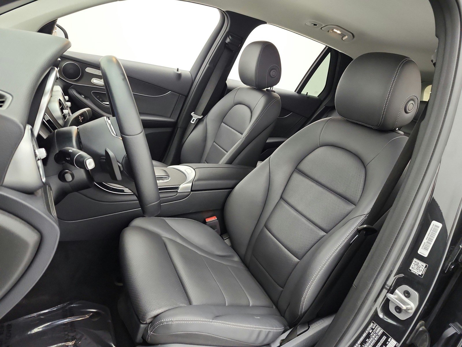 Used 2022 Graphite Grey Metallic Mercedes-Benz GLC 300 SUV image 10