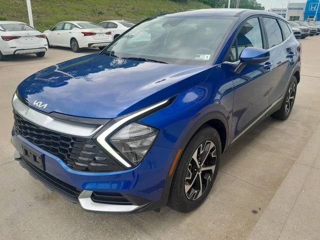 Used 2023 Blue Kia EX image 5