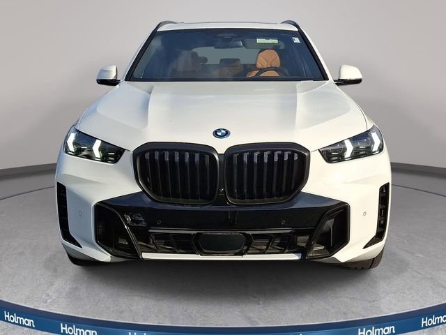 New 2026 Alpine White BMW xDrive50e image 2