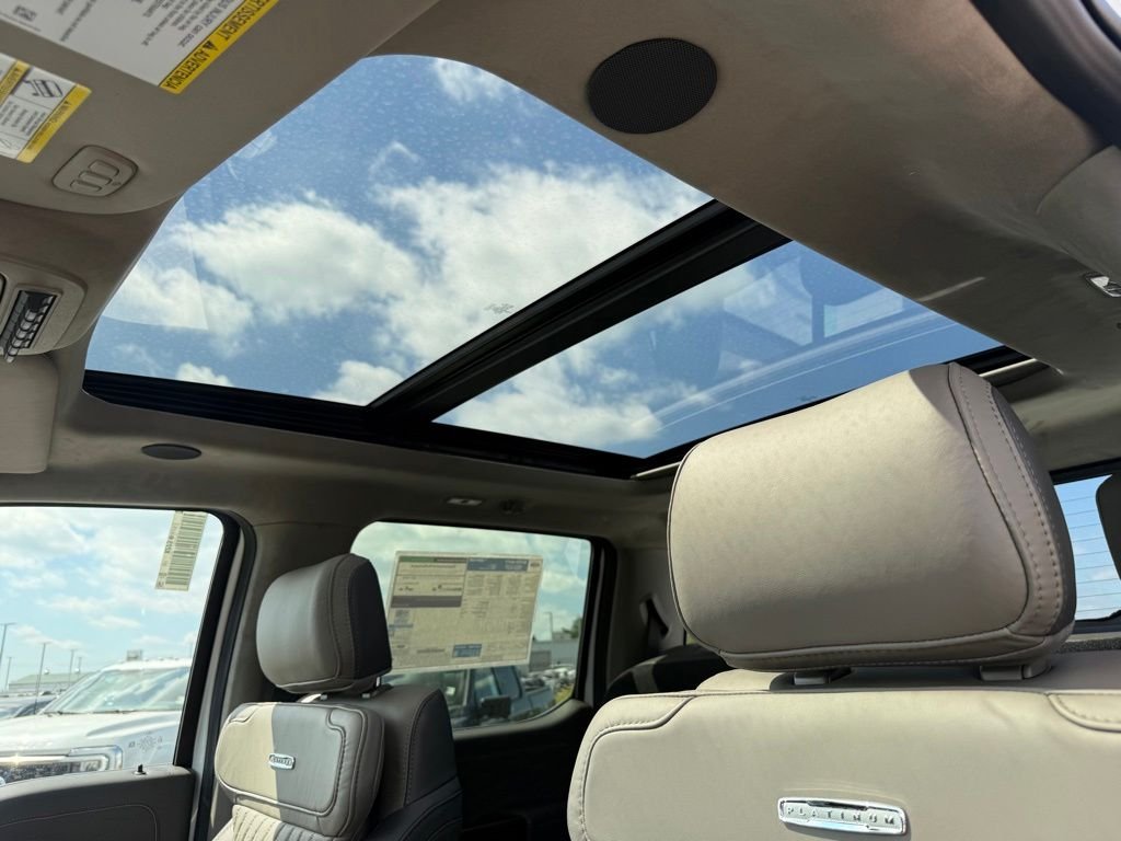 New 2026 Star White Metallic Tri-Coat Ford F-250® Platinum® image 6