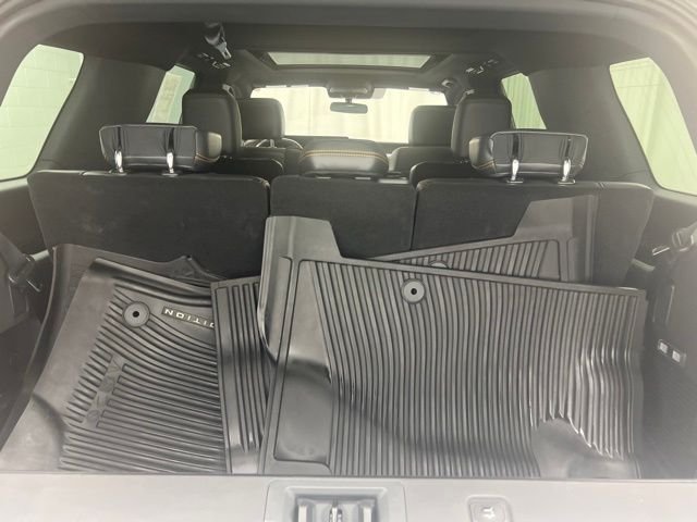 Used 2025 Gray Ford Tremor image 9