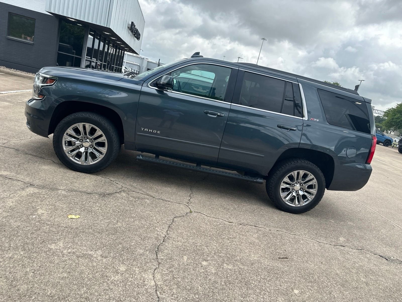 Used 2020 Shadow Gray Metallic Chevrolet LT image 5
