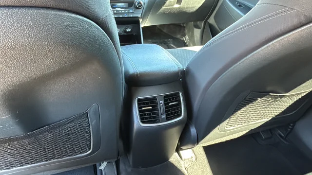 Used 2018 Black Hyundai Value image 21