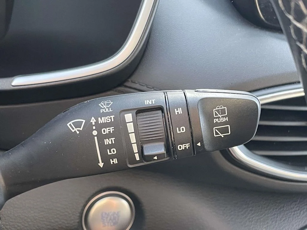 Used 2022 Shimmering Silver Hyundai Blue image 13
