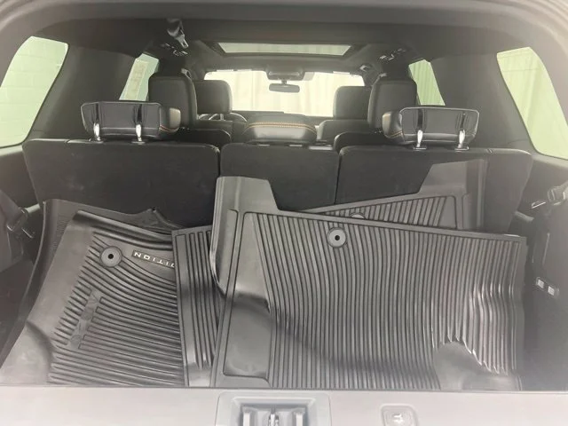 Used 2025 Gray Ford Tremor image 9