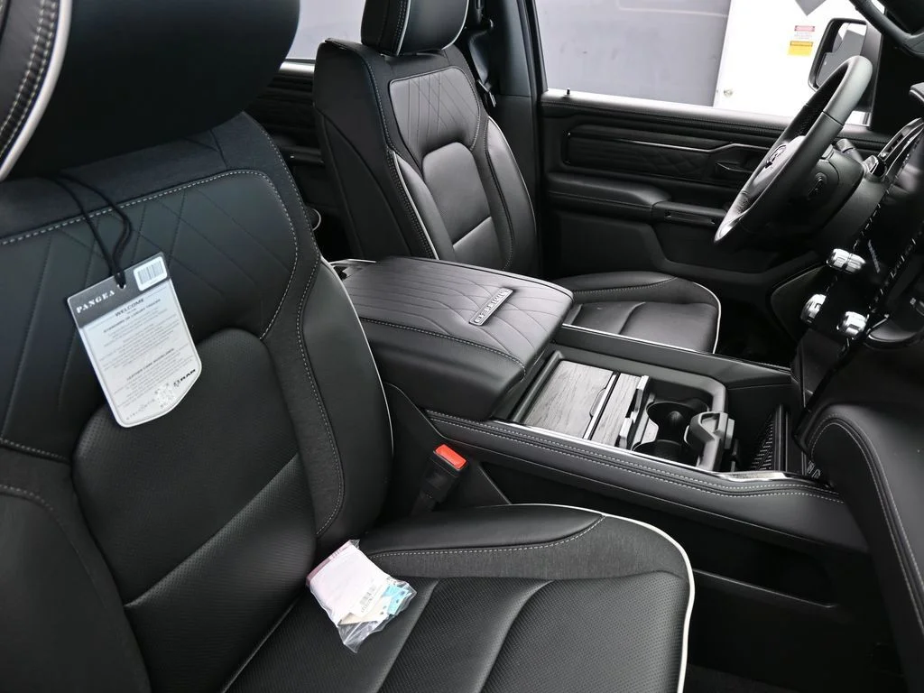 New 2026 Diamond Black Crystal Pearlcoat RAM Limited image 47