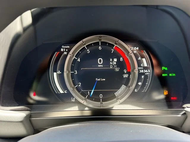 Used 2021 Liquid Platinum Lexus LC 500 image 38