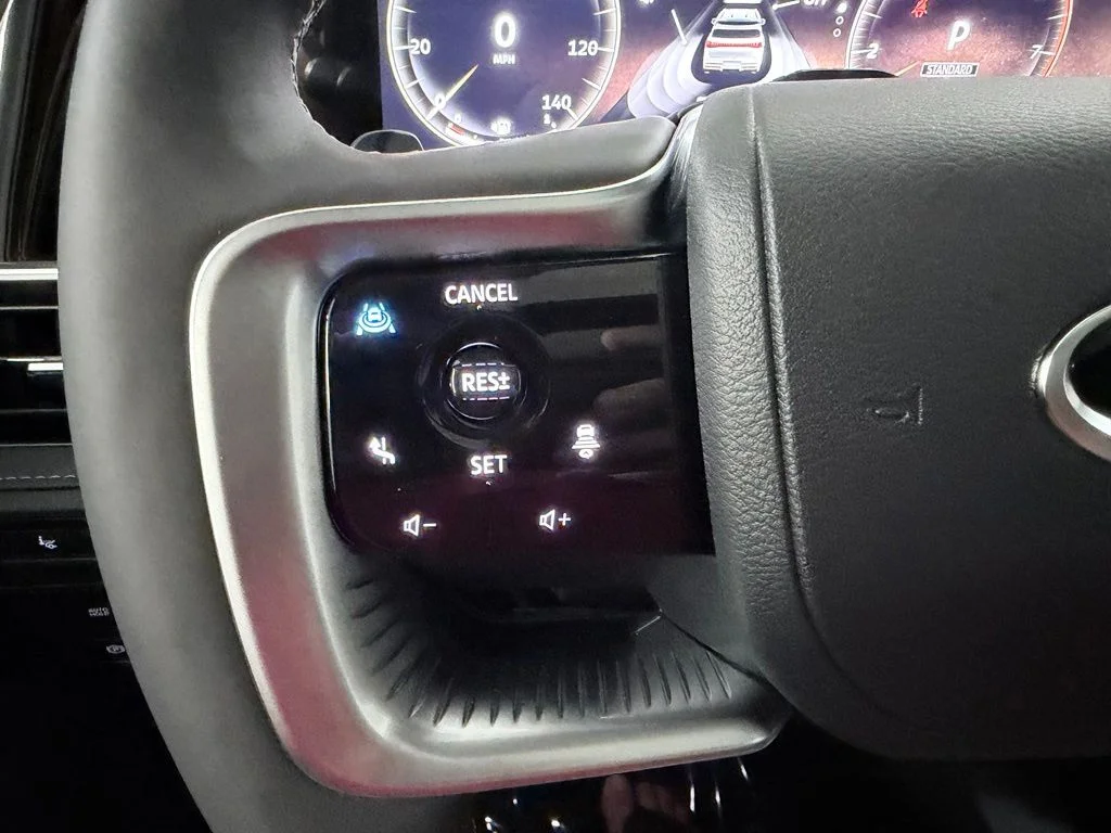 New 2027 RADIANT WHITE INFINITI Luxe 4WD image 34