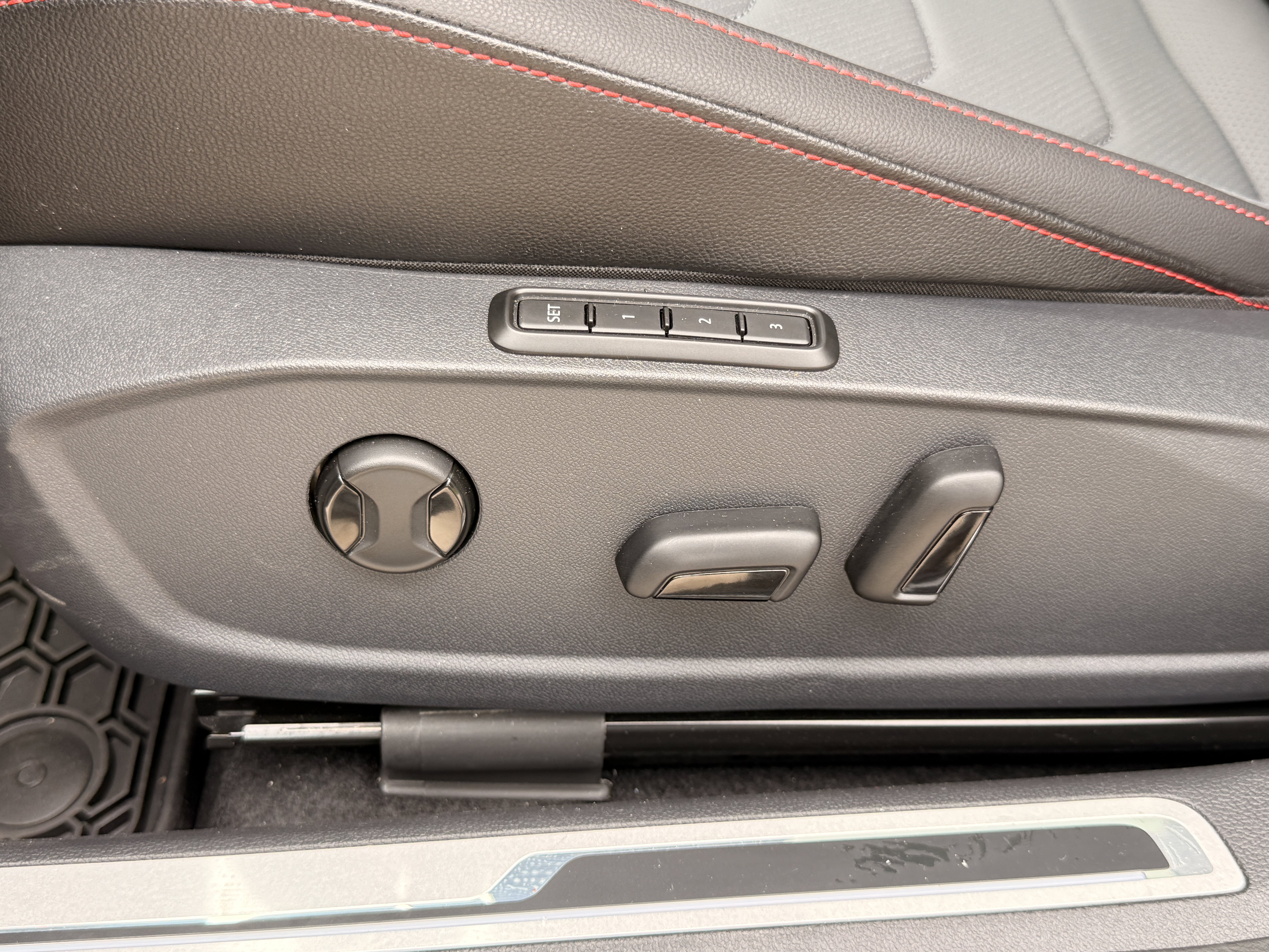 New 2026 Monument Gray W/Deep Black Roof Volkswagen Autobahn image 8