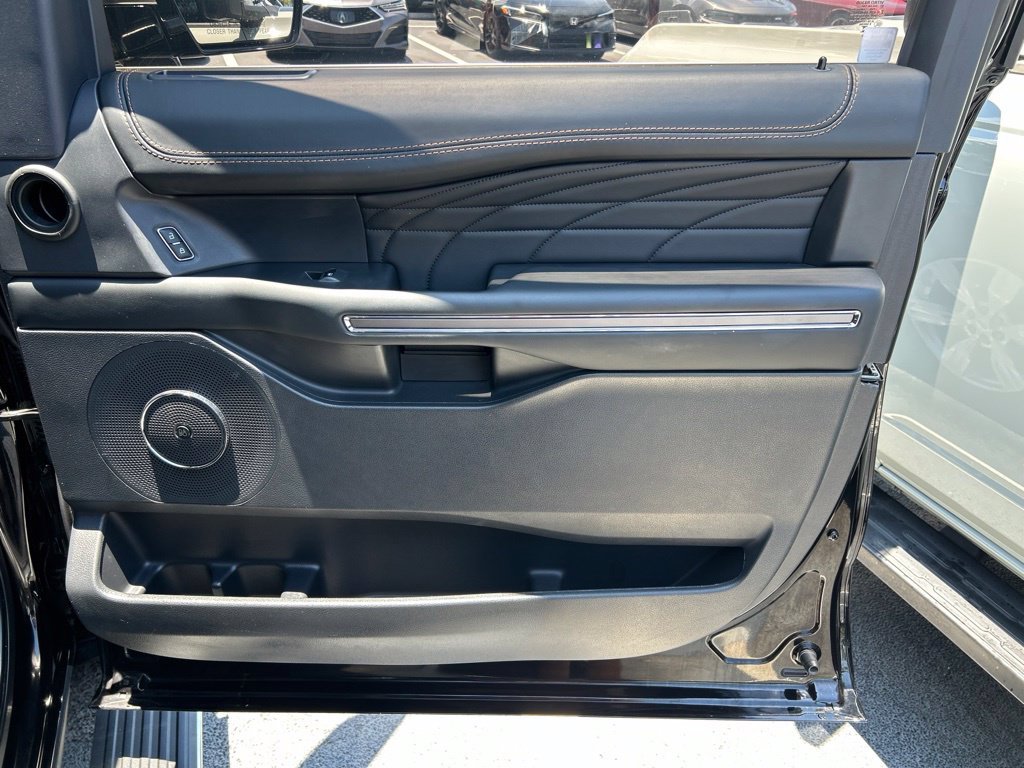 Used 2023 Black Ford Platinum image 39