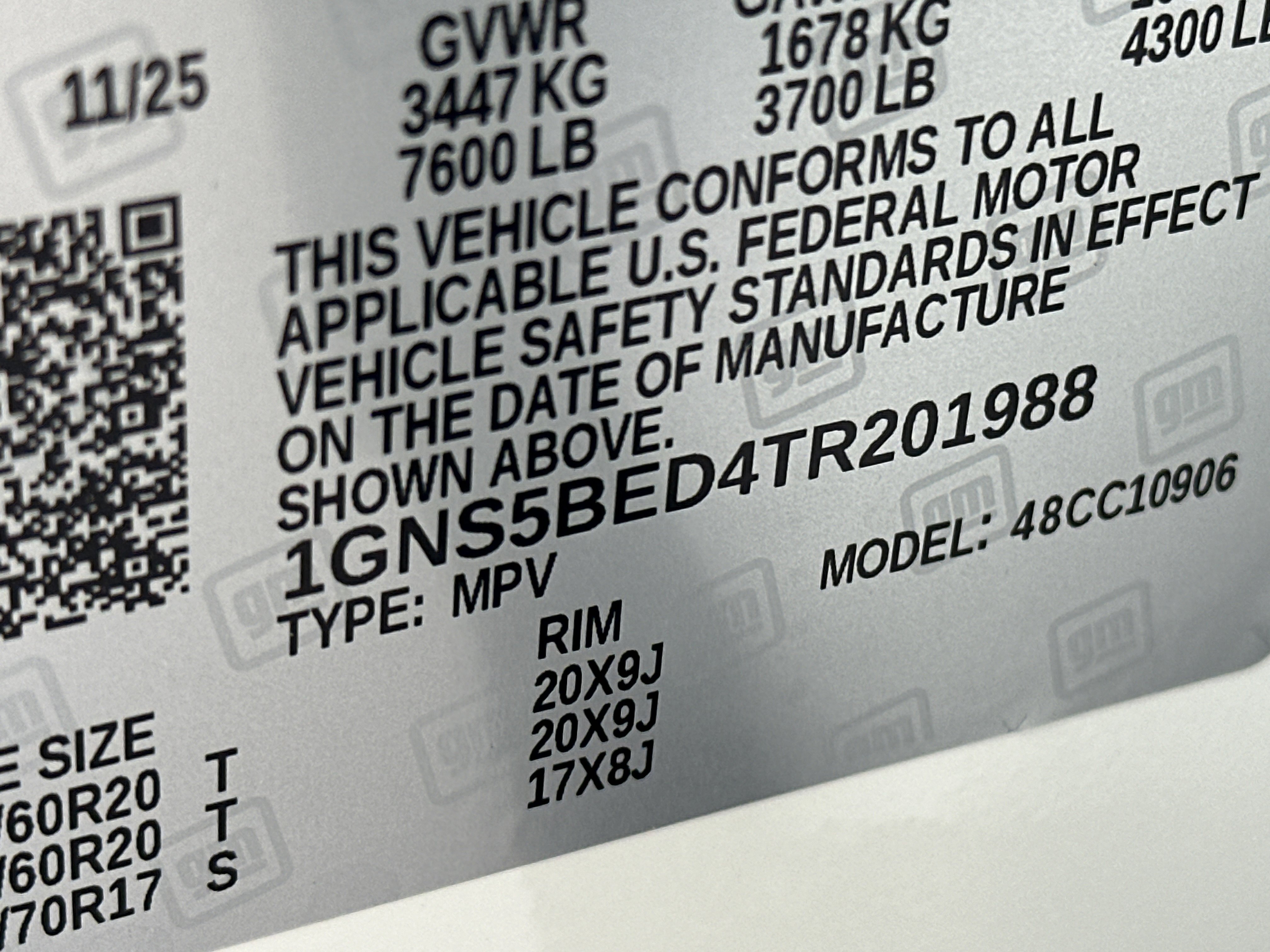 2026 Chevrolet Suburban LS - Photo 31