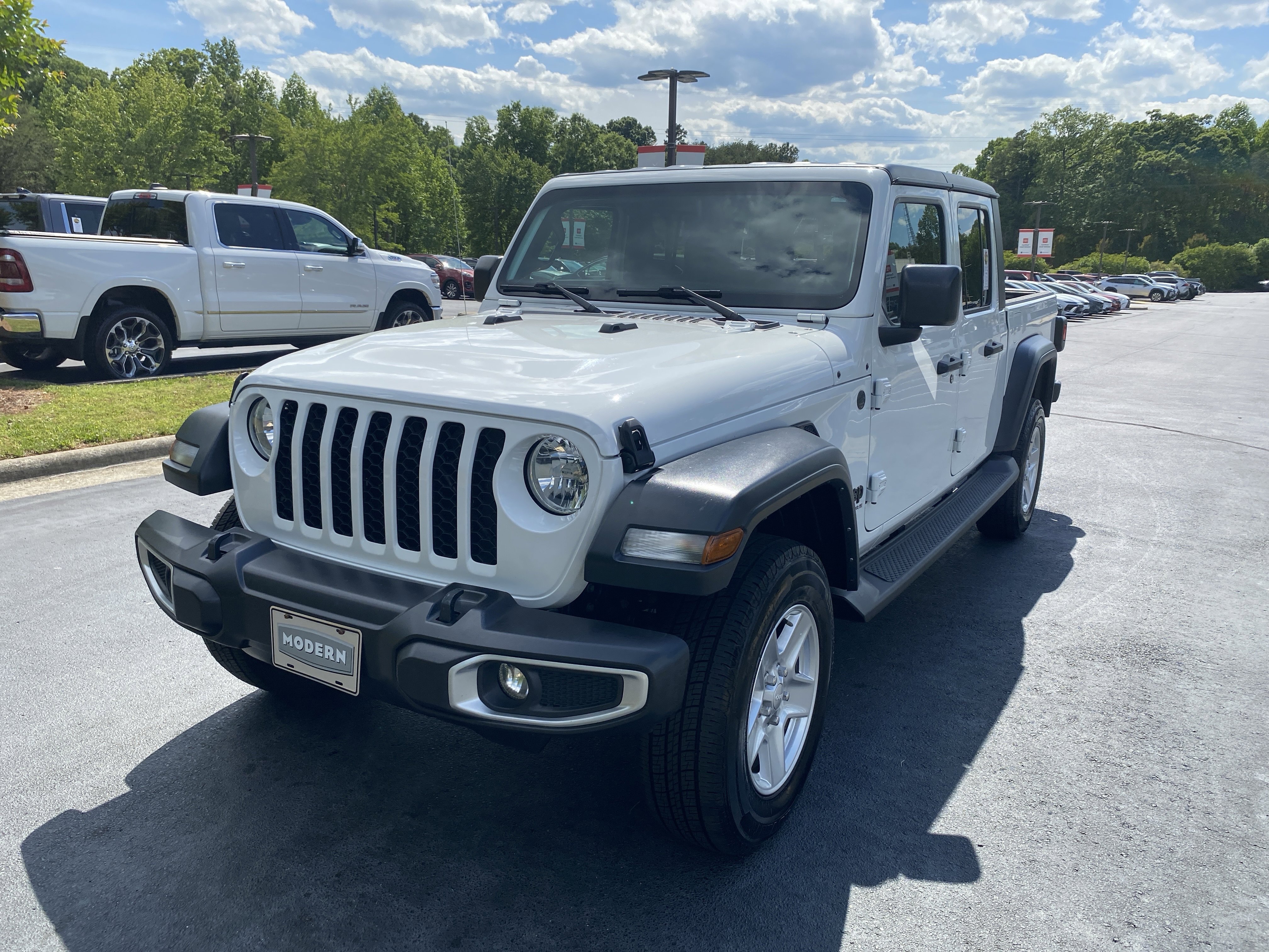 2023 Jeep Gladiator