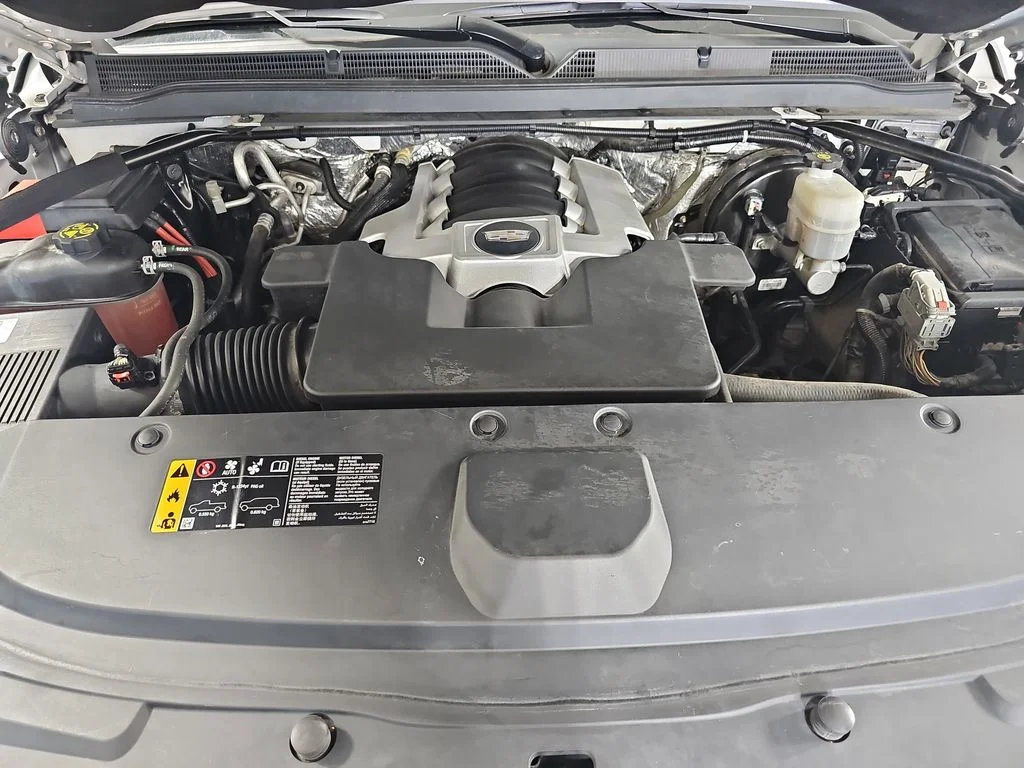 Used 2018 White Cadillac Luxury image 37