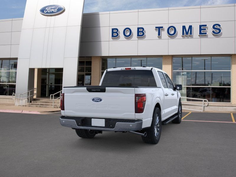 New 2026 Oxford White Ford XLT image 9