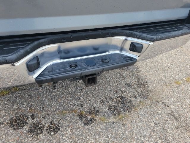 Used 2015 Silver Sky Metallic Toyota Base image 25
