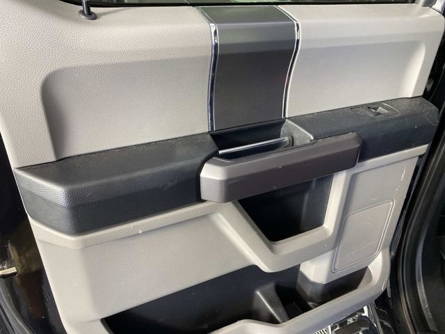 Used 2020 Black Ford XLT image 27