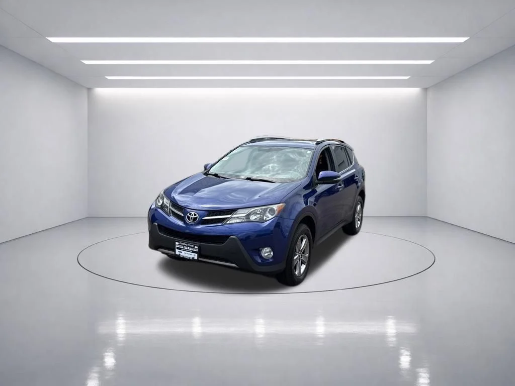 Used 2015 Blue Crush Metallic Toyota XLE image 3