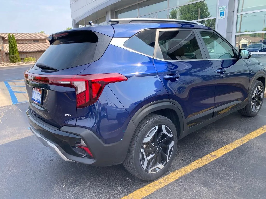 Used 2024 Dark Ocean Blue Kia SX image 6
