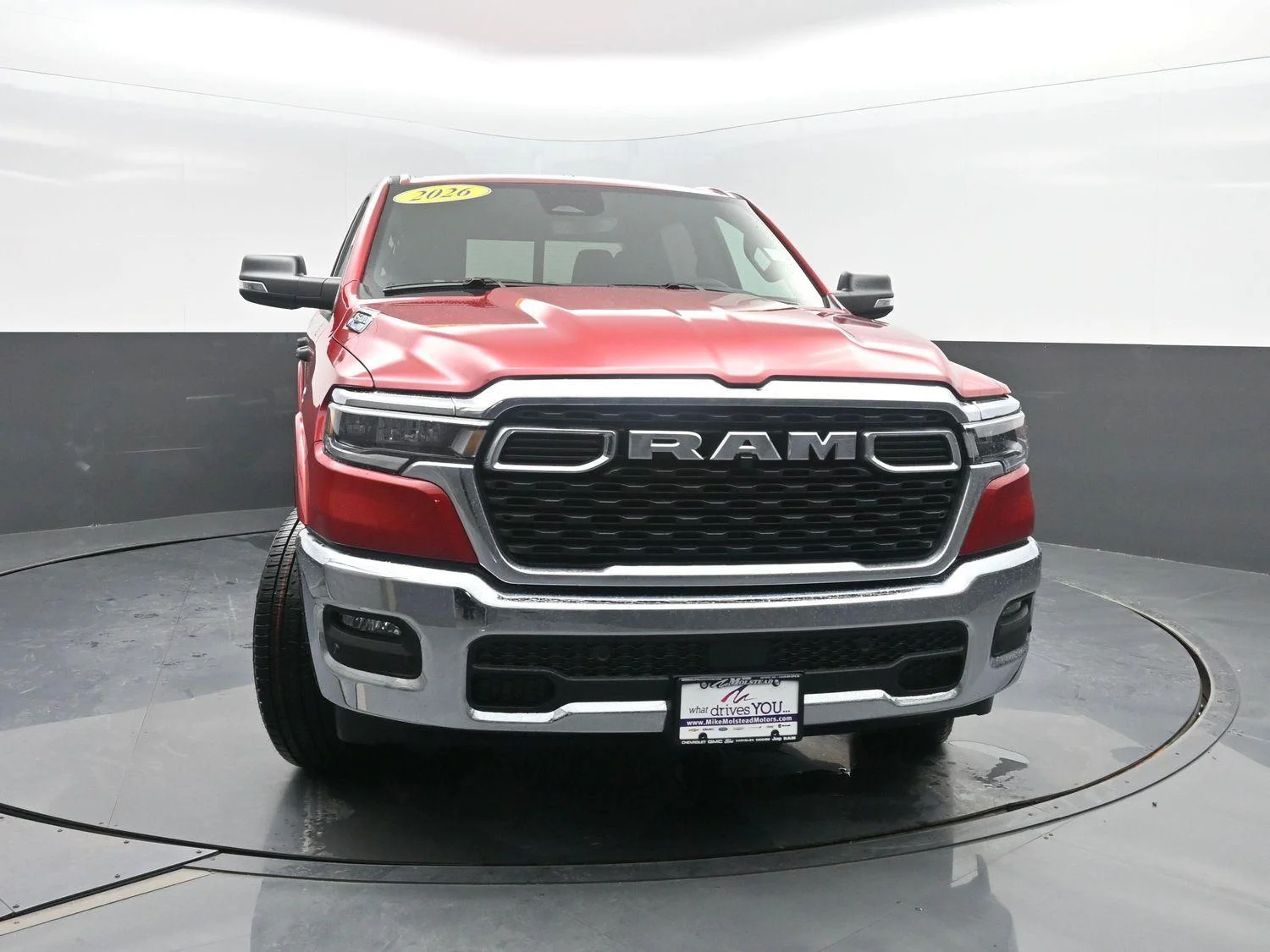 New 2026 Molten Red Pearl-Coat Exterior Paint RAM Big Horn image 45