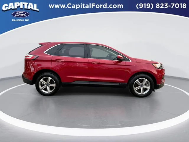 Used 2022 Red Ford SEL image 9