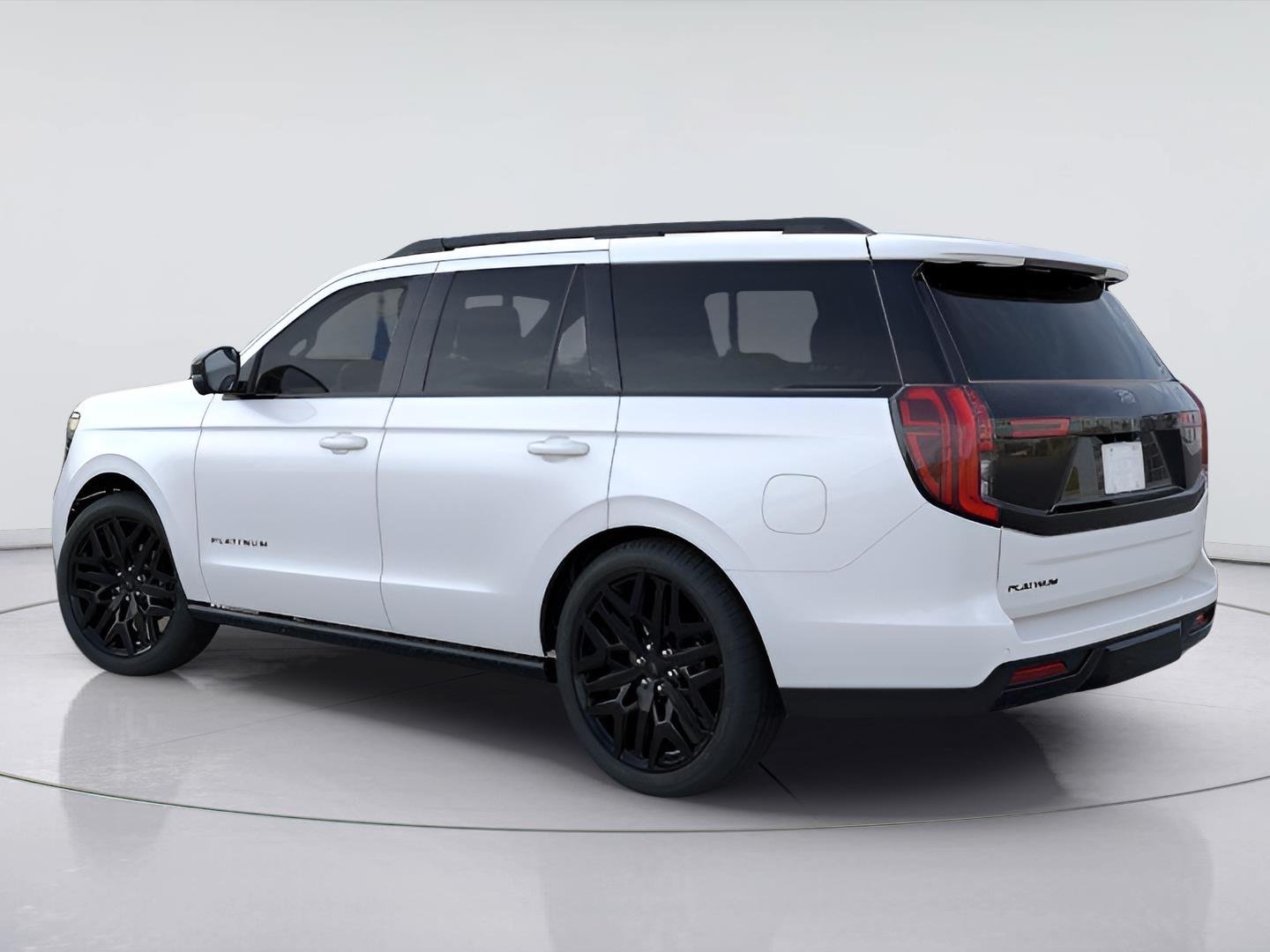 New 2026 Star White Metallic Tri-Coat Ford Platinum® image 4