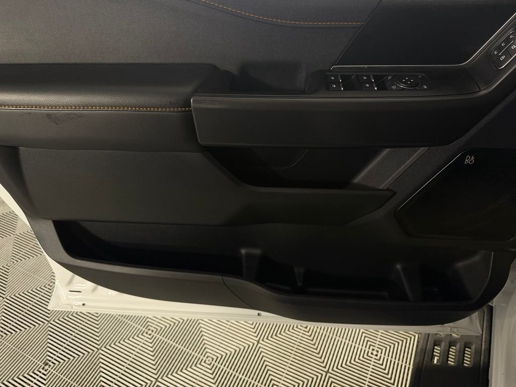 Used 2025 Oxford White Ford Tremor image 27