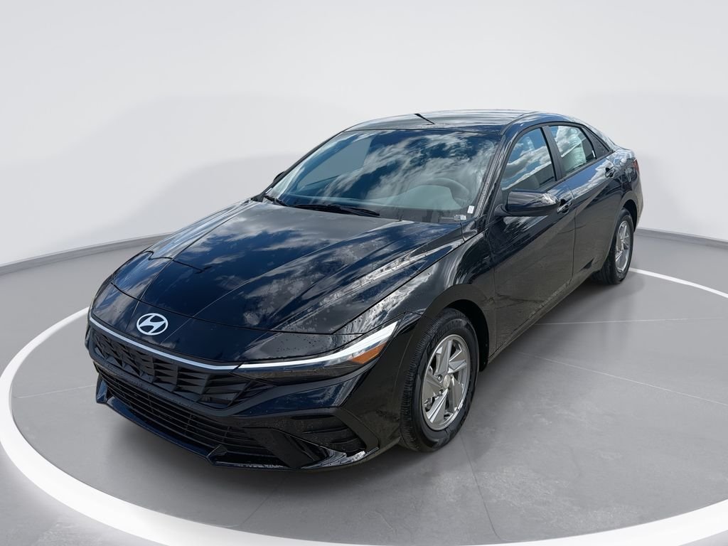 New 2026 Black Hyundai SE image 1