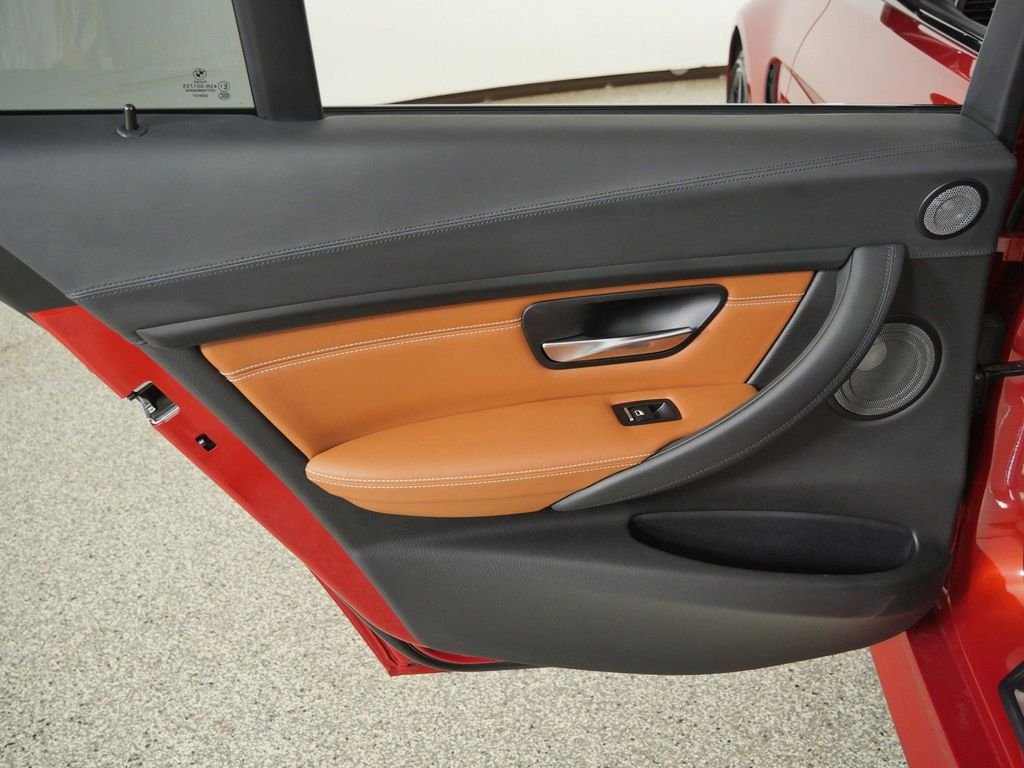 Used 2018 Sakhir Orange II Metallic BMW Base image 29