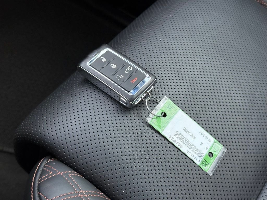 Used 2024 White Jeep Summit image 40