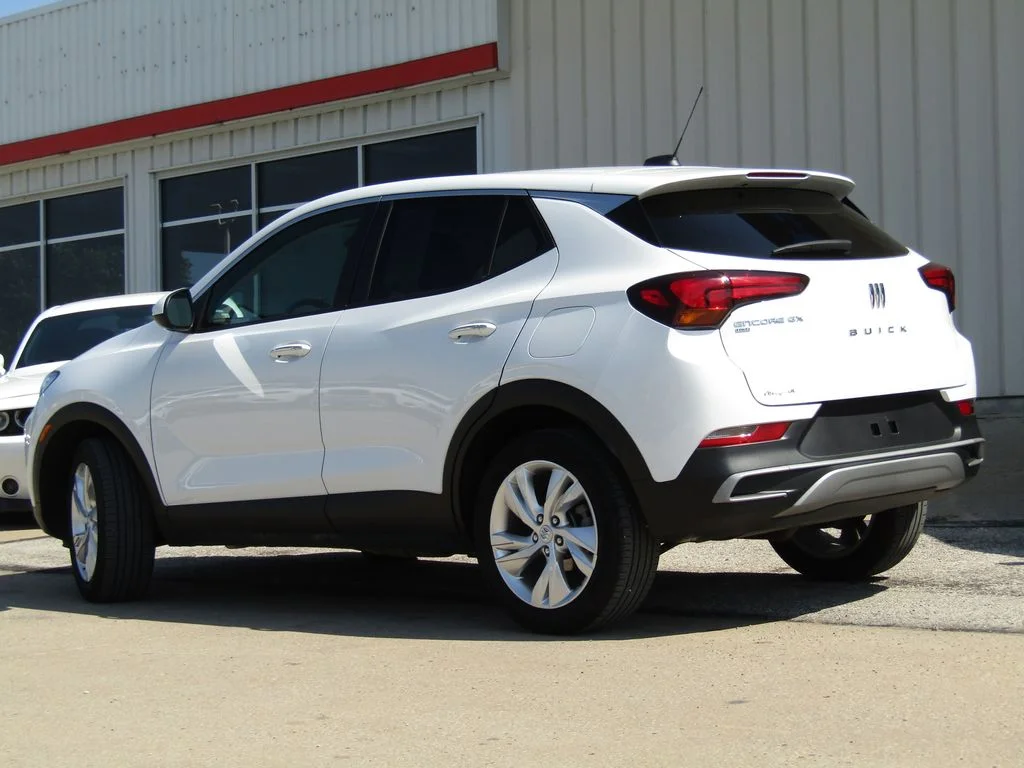 Used 2025 White Buick Preferred image 10