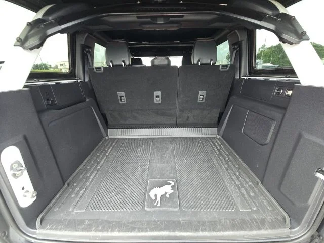 Used 2023 White Ford Raptor image 14