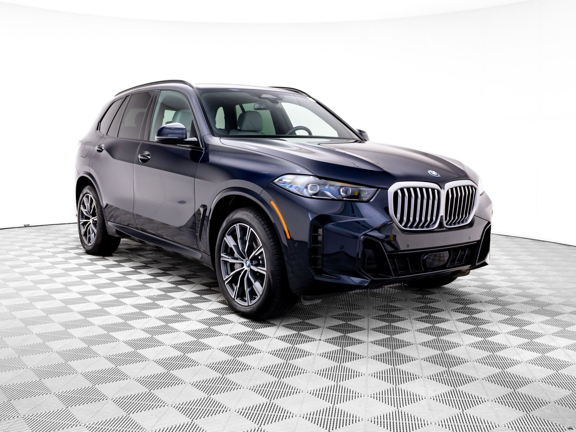 Certified Used 2025 Carbon Black Metallic BMW xDrive50e image 8