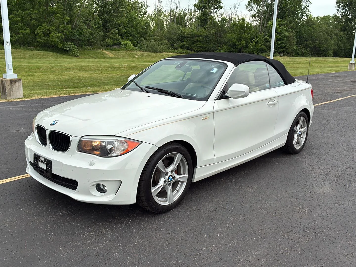 Used 2012 Alpine White BMW 128i image 17
