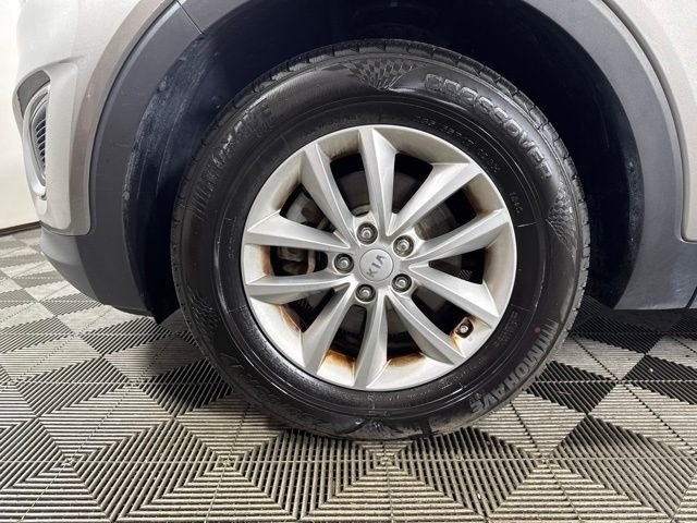 Used 2017 Silver Kia LX image 10