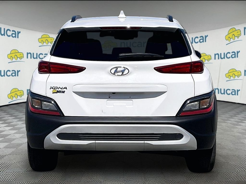 Used 2023 White Hyundai SEL image 5