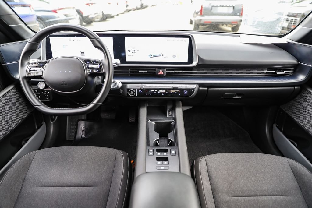 2024 Hyundai IONIQ 6 SE - Photo 12